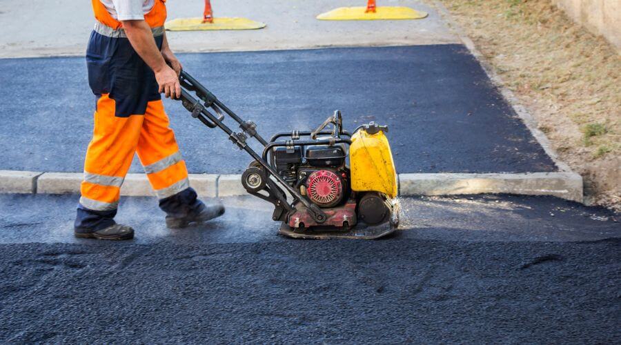 Professional gutter cleaning in Poynette, WI